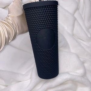 Gorgeous black Starbucks TUMBLR 🖤